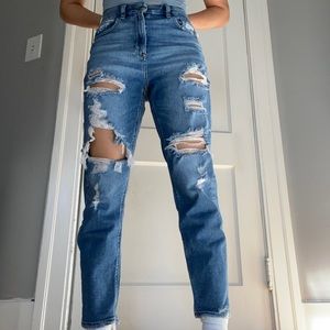 AE High-waisted Mom Jeans